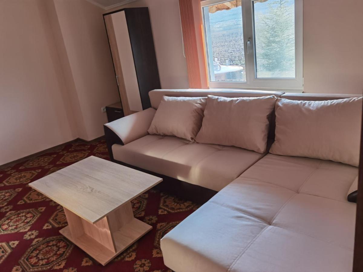 Винарна-Славовица Kalugerovo Extérieur photo